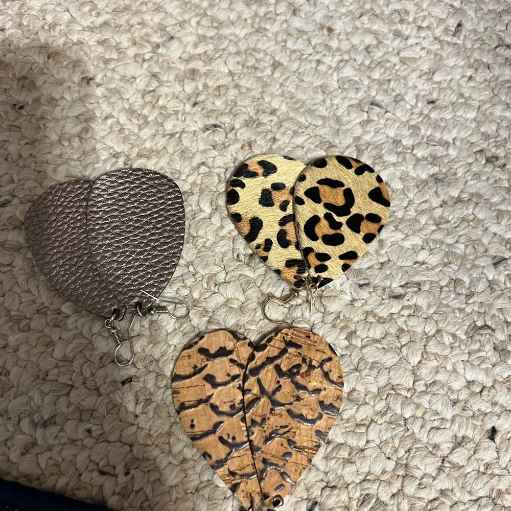 Women’s earrings